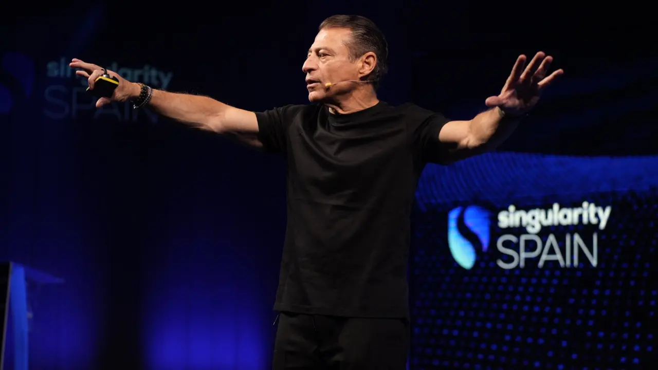 Imagen de Peter Diamandis en el evento