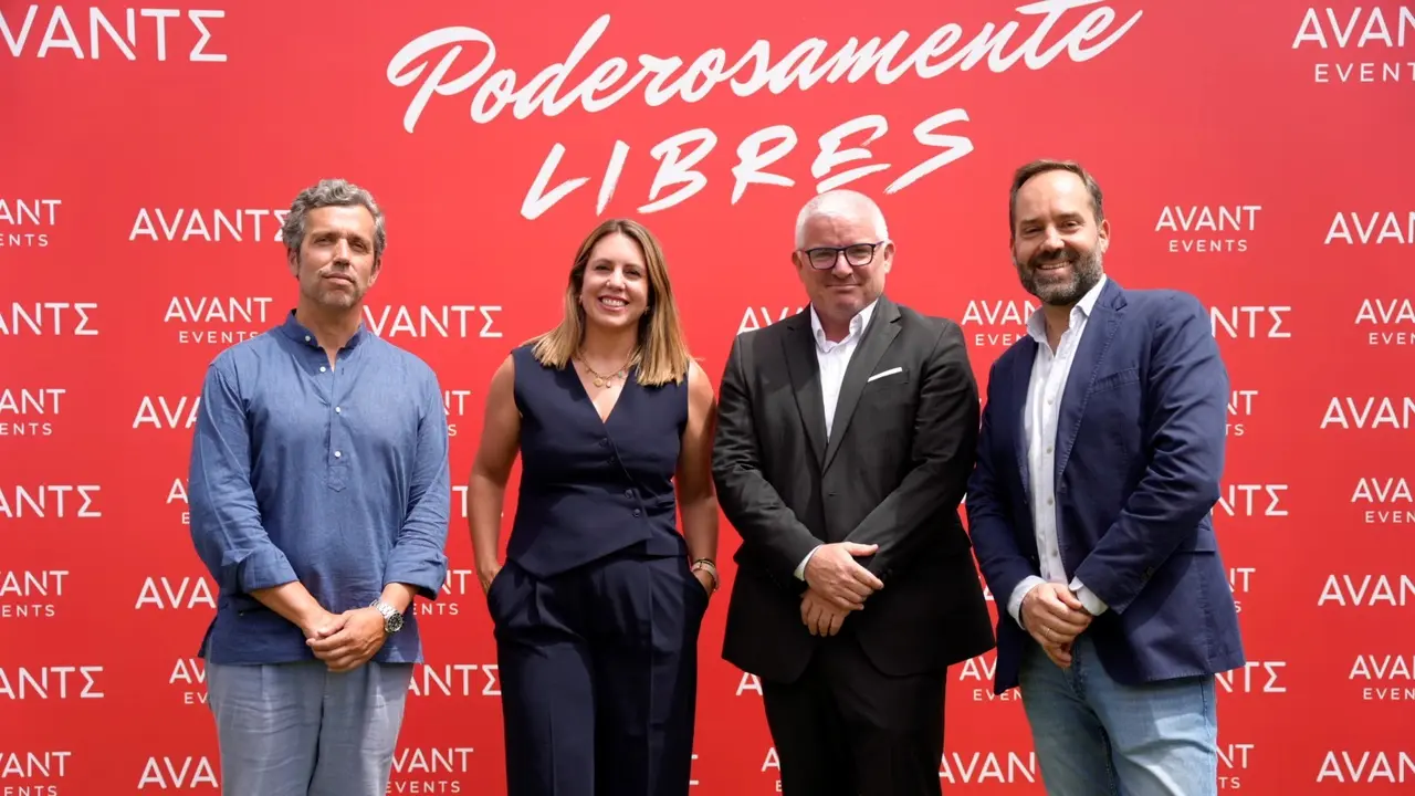 De izquierda a derecha: Carlos Lorenzo, Ana Rodríguez de Zárate, Jesús Suso y Álvaro Brandau