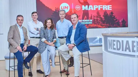 De izquierda a derecha: Rub&eacute;n Gallardo, Teo Andrade, Cristina Rey, Fernando Garrido y Andr&eacute;s Alonso