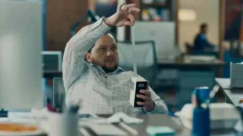 spot apple 16 escritura