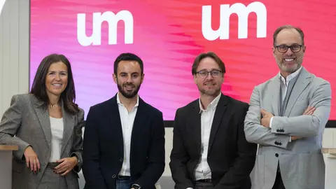 De izquierda a derecha: 
 Cristina Rey, Marcos Tejeiro, Jordi Morral y David Colomer