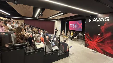 HAVAS CX