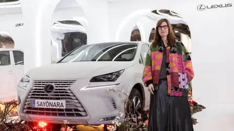 laura lexus
