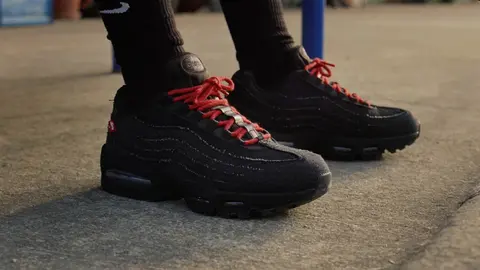 LEVI'S nike