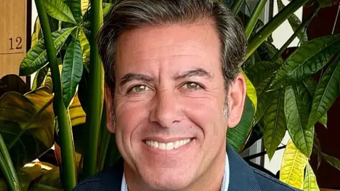 Jorge Palacios oct 2025