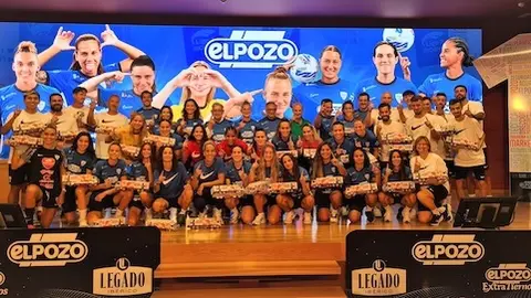 FOTO Renovacion patrocinio con  CF Femenino Alhama ELPOZO copia