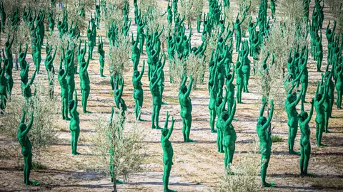 desnudo verde