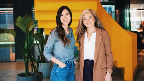 Foto de Marta Jim&eacute;nez y Mar&iacute;a Alonso