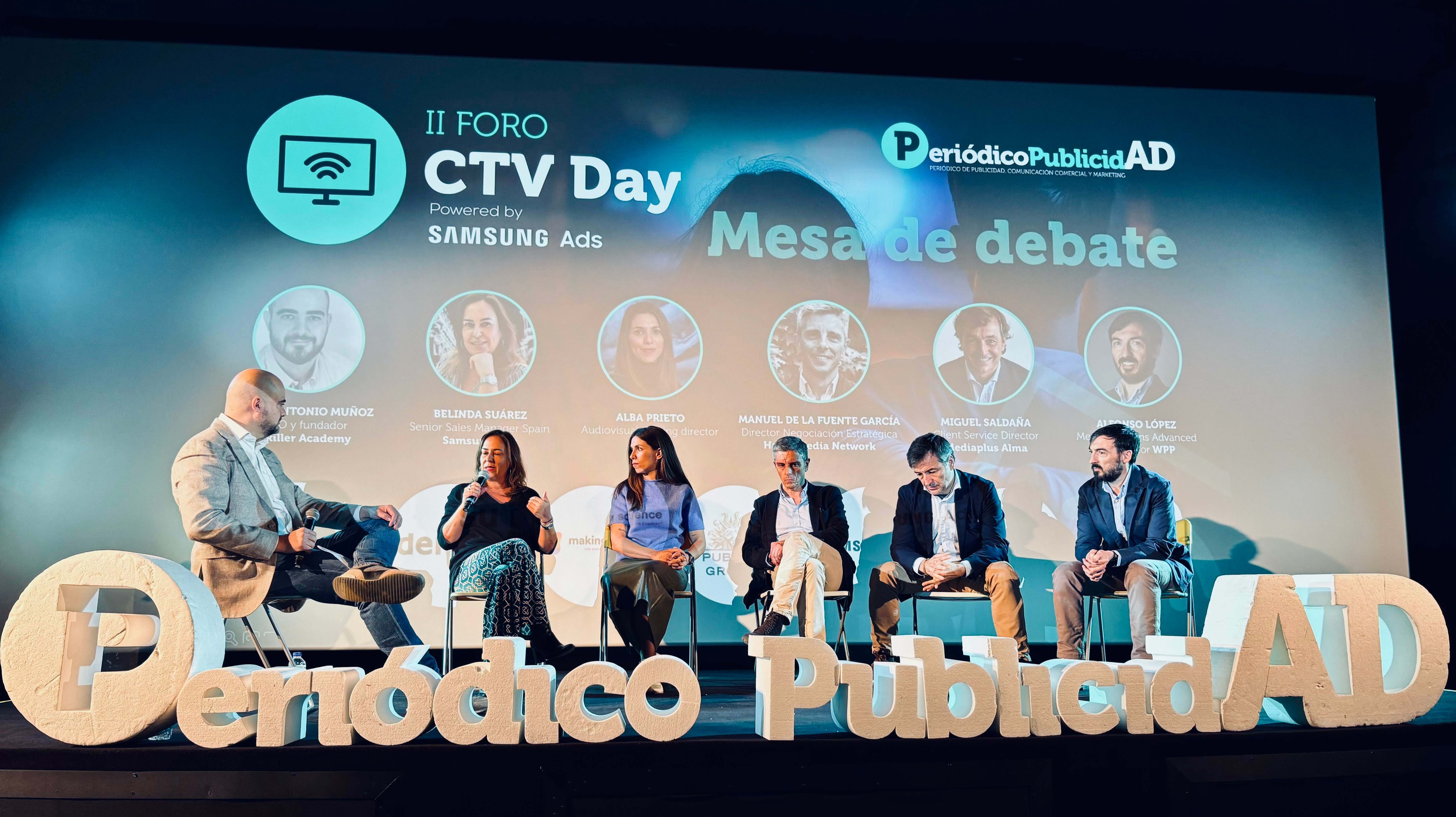 Foto de la mesa redonda