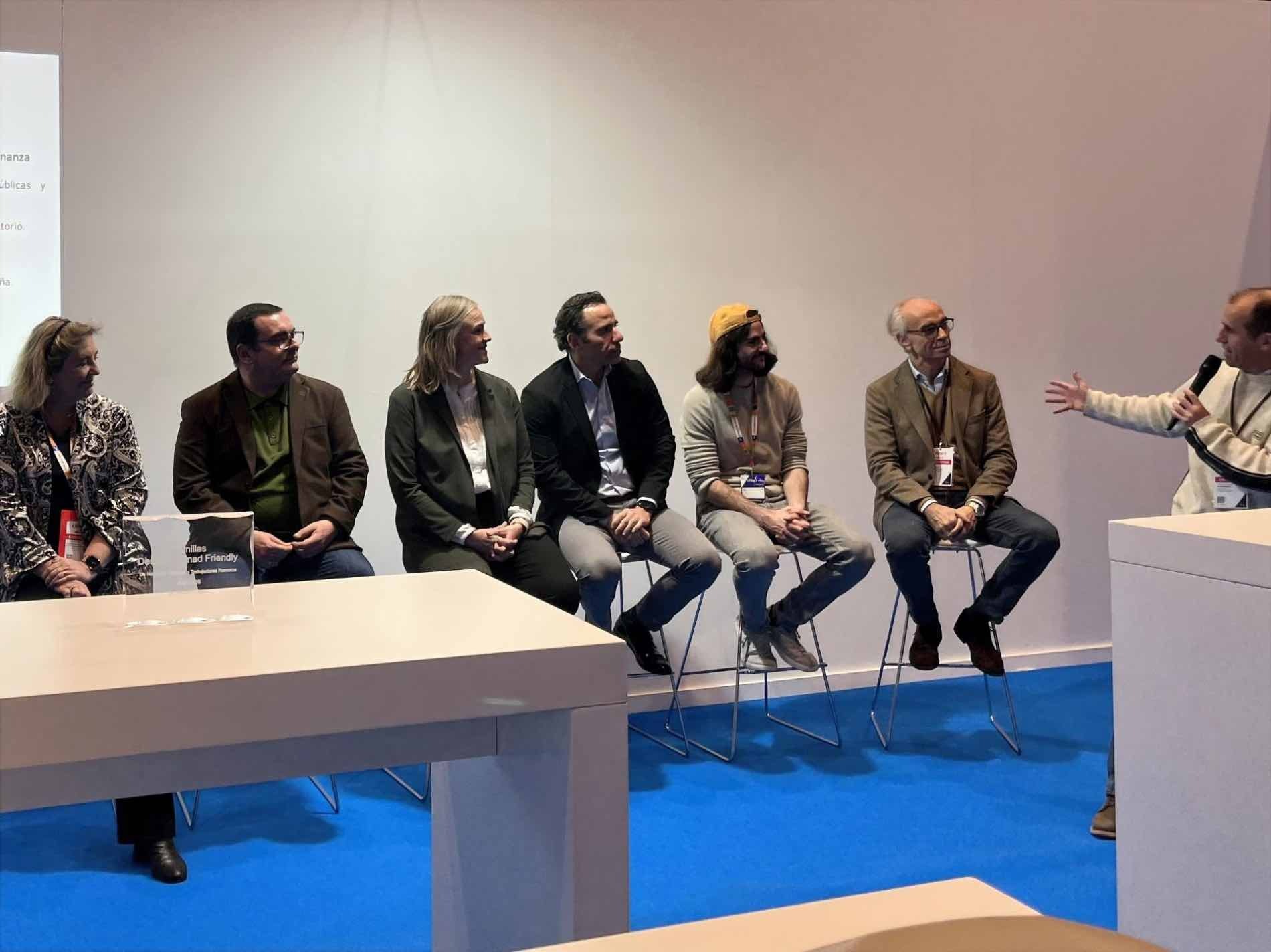 Foto de la mesa redonda